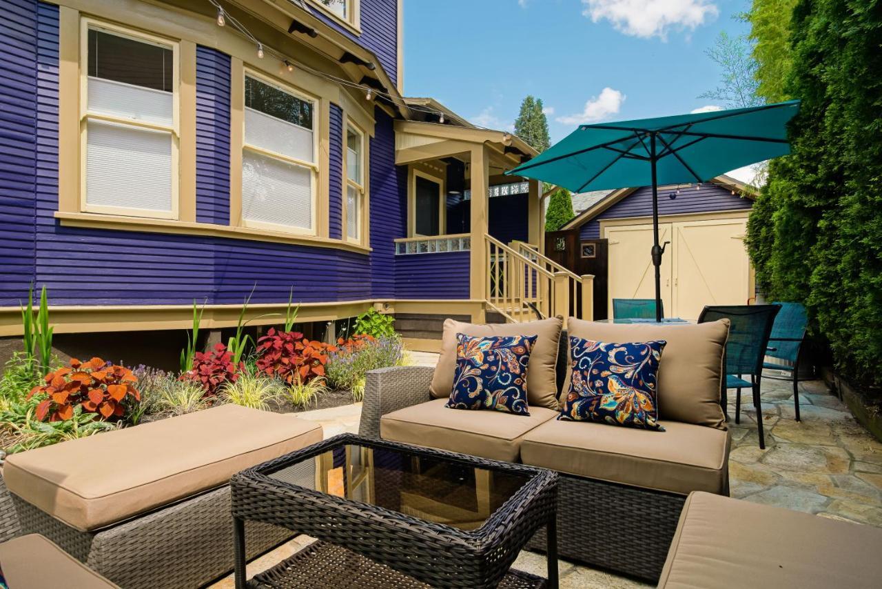Secluded Patio Cottage Right By All The Action Portland Exterior photo